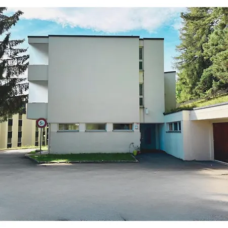 Alpine Clubhouse Hostel